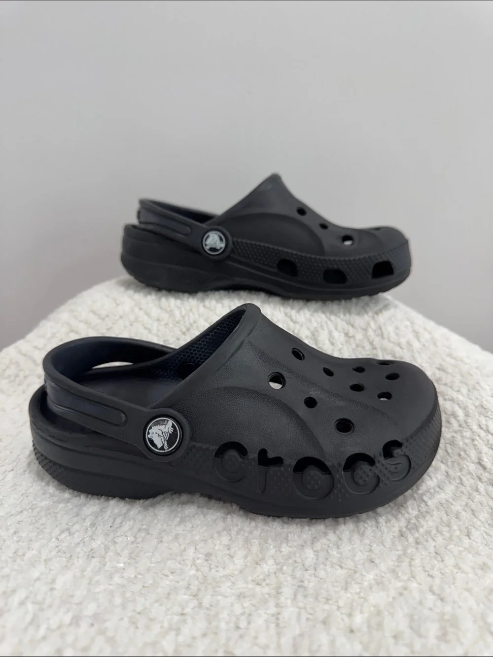 Crocs Kids Black Comfort Clogs - Classic Slip-On Sz 12
